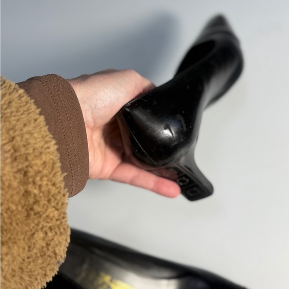 8B Salvatore Ferragamo Black Leather Heels with Silver Accents
